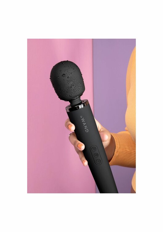 Le Wand Rechargeable Massager